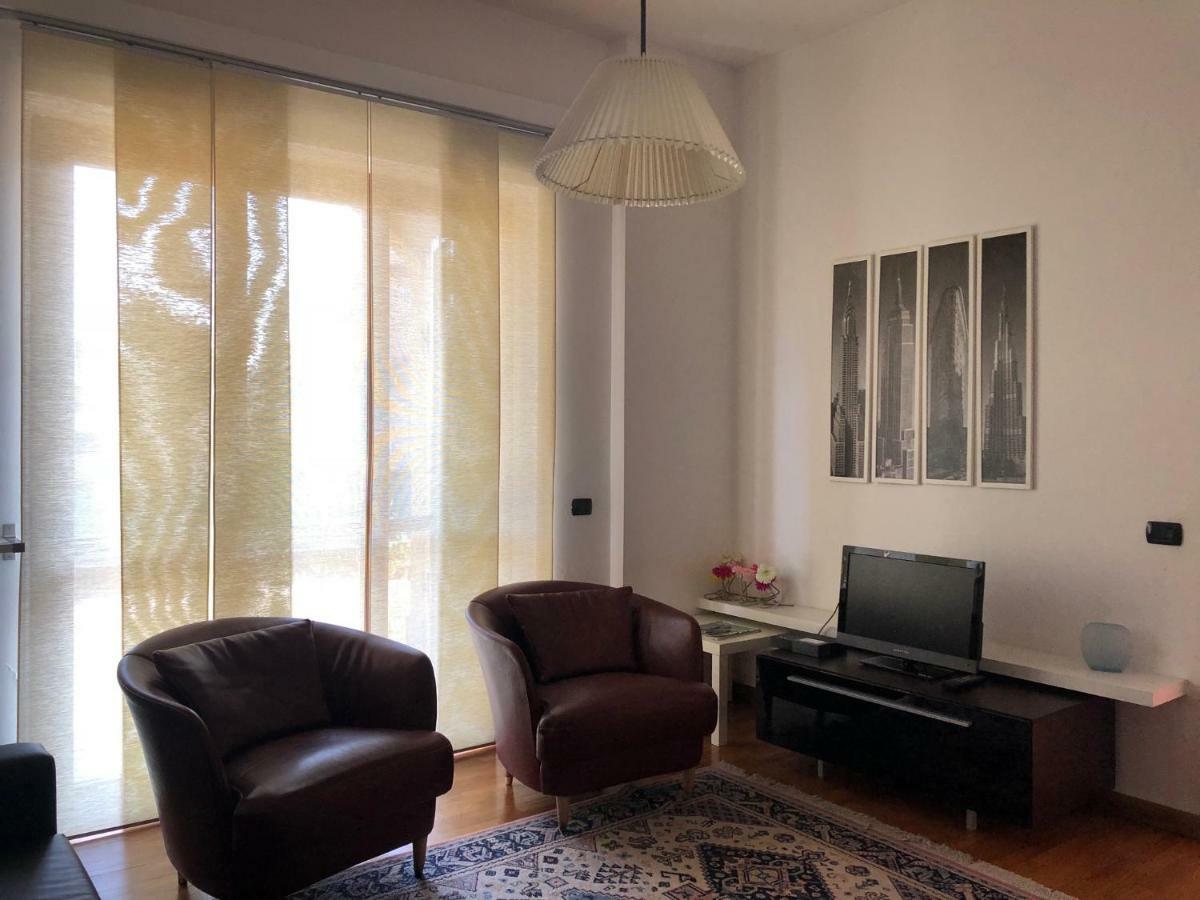 Casa Roma Apartman Turate Kültér fotó
