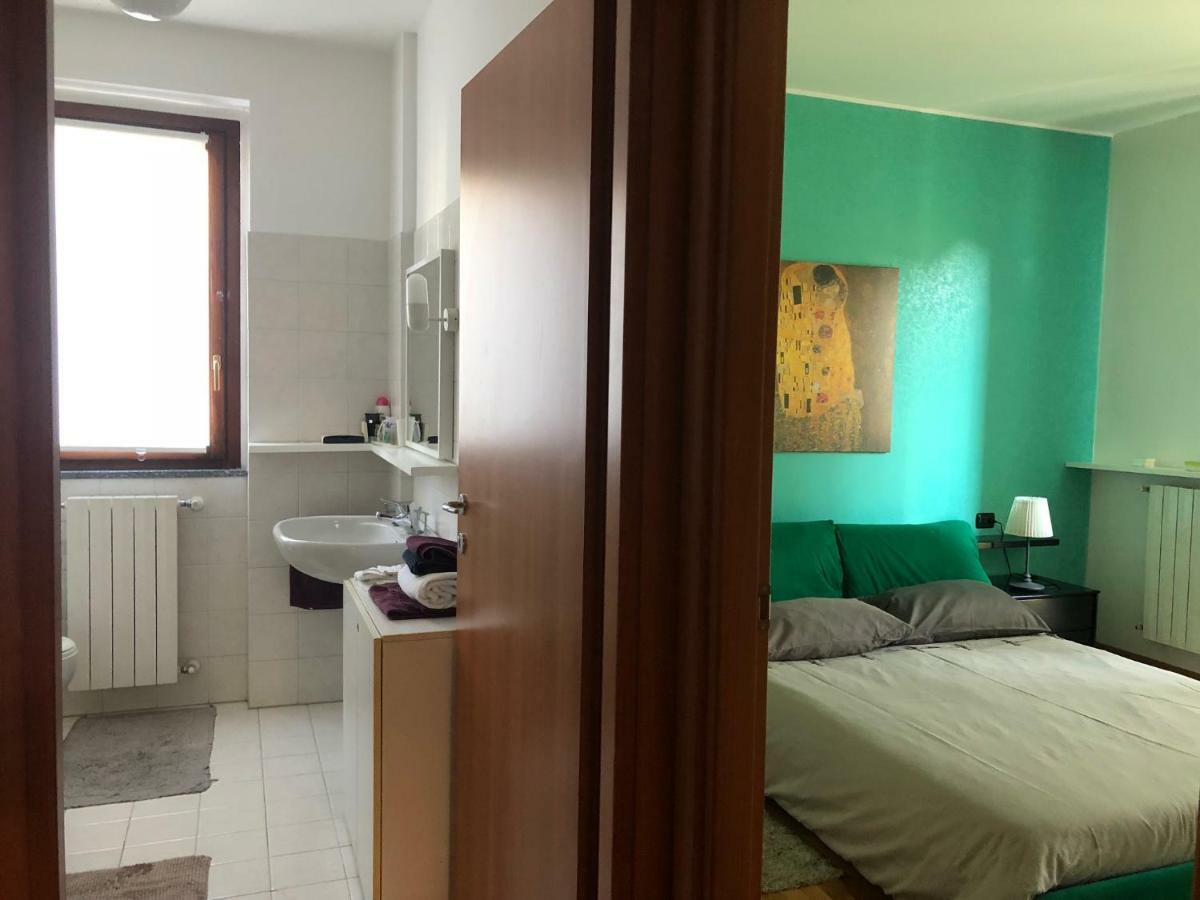 Casa Roma Apartman Turate Kültér fotó
