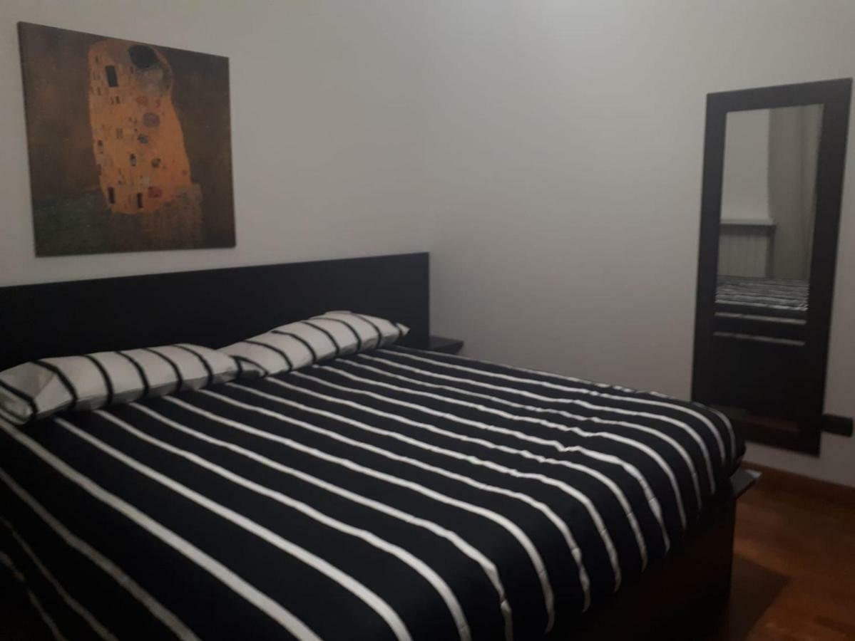 Casa Roma Apartman Turate Kültér fotó